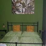 Casa Allorello Alojamento de Acomodação e Pequeno-almoço Laureana Cilento