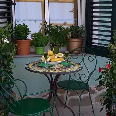 ベッド・アンド・ブレックファスト Casa Allorello Laureana Cilento